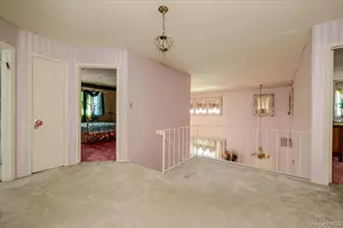 719 Hungry Harbor Rd, Valley Stream, NY 11581 - Photo 16