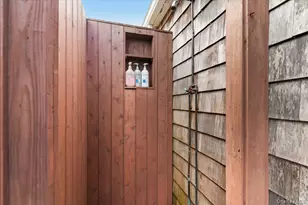 7 Whiting Rd, East Quogue, NY 11942 - Photo 18