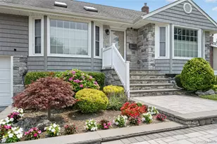 8 Yates Ln, Jericho, NY 11753 - Photo 4