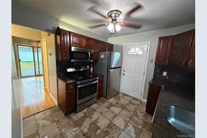 51 E Cedar Street, Central Islip, NY 11722 - Photo 8