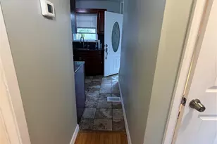 51 E Cedar St, Central Islip, NY 11722 - Photo 16