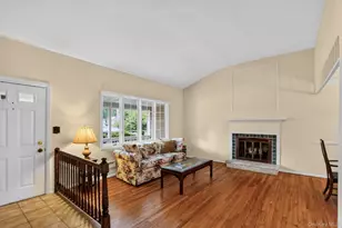4 Jill Dr, West Nyack, NY 10994 - Photo 6