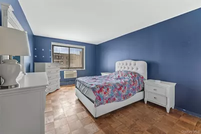 100 E Hartsdale Avenue #6LW, Hartsdale, NY 10530 - Photo 18