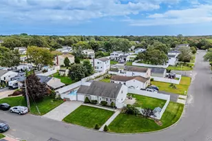 78 Circle Dr N, Patchogue, NY 11772 - Photo 18