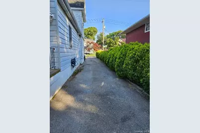 54 Catherine Street, Valley Stream, NY 11581 - Photo 40