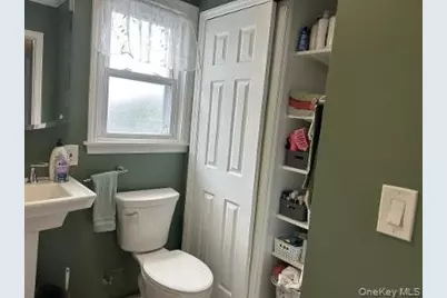 54 Catherine Street, Valley Stream, NY 11581 - Photo 30