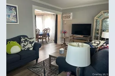 54 Catherine Street, Valley Stream, NY 11581 - Photo 20