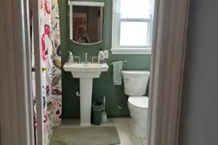 54 Catherine St, Valley Stream, NY 11581 - Photo 28