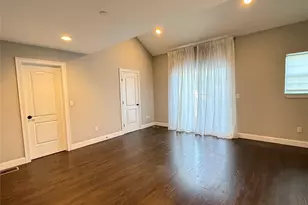 318 Cross St, Westbury, NY 11590 - Photo 10