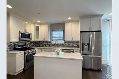 318 Cross Street #2, Westbury, NY 11590 - Photo 4