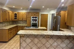 126 Hillside Ave, Manhasset, NY 11030 - Photo 14