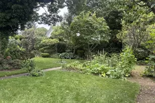 126 Hillside Ave, Manhasset, NY 11030 - Photo 4