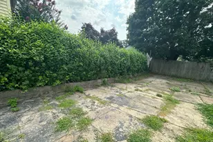 90 E 3rd St, Huntington Station, NY 11746 - Photo 18