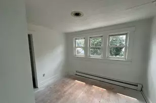 90 E 3rd St, Huntington Station, NY 11746 - Photo 10