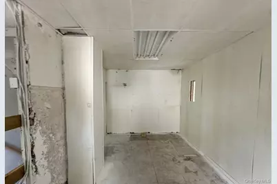 90 E 3rd Street, Huntington Station, NY 11746 - Photo 6