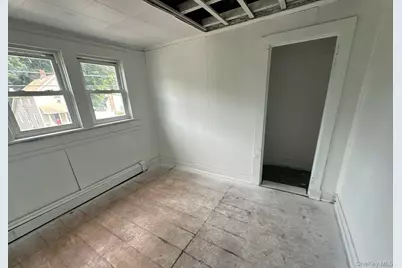 90 E 3rd Street, Huntington Station, NY 11746 - Photo 12