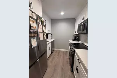 59 Richmond Boulevard #3B, Ronkonkoma, NY 11779 - Photo 4