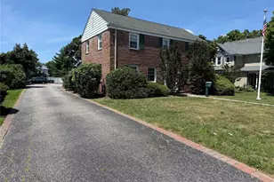 156 N Ocean Ave, Patchogue, NY 11772 - Photo 2