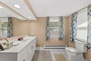 277 McKinley Dr, Mastic Beach, NY 11951 - Photo 18