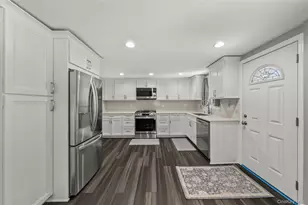 277 McKinley Dr, Mastic Beach, NY 11951 - Photo 10