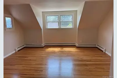 187 E 11th Street #B, Huntington Station, NY 11746 - Photo 6