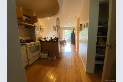 38-22 147th Street #5B, Flushing, NY 11355 - Photo 2