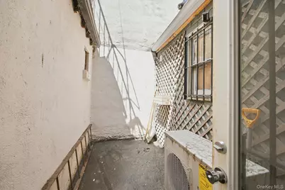251 Graham Avenue, Brooklyn, NY 11206 - Photo 22