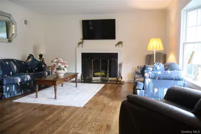 52 Runyon, Scarsdale, NY 10583 - Photo 4