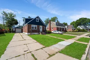 1977 Jackson Ave, Elmont, NY 11003 - Photo 14
