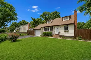 491 Smith St, Central Islip, NY 11722 - Photo 4
