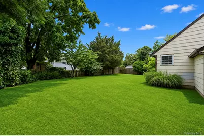 491 Smith Street, Central Islip, NY 11722 - Photo 40