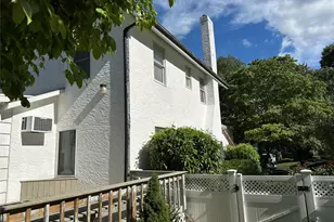 17 Cypress Ave, Port Washington, NY 11050 - Photo 2