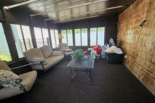 60 Meyer Ln, Medford, NY 11763 - Photo 10