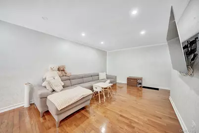 75-26 Bell Boulevard #LD, Oakland Gardens, NY 11364 - Photo 6