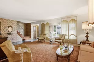 4 Smithtown Crescent, Smithtown, NY 11787 - Photo 4