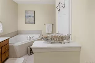 228 Sonata Ct, Eastport, NY 11941 - Photo 10