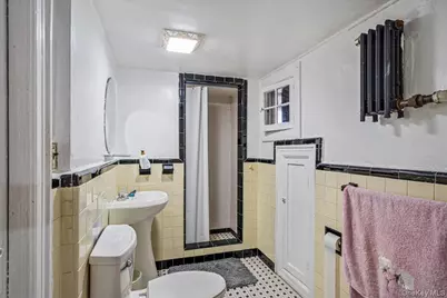 166-47 25th Avenue, Whitestone, NY 11357 - Photo 22