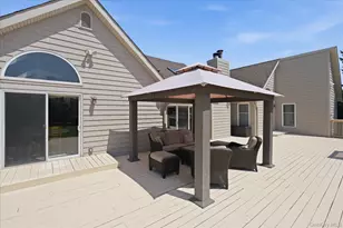 14 Paddock Dr, Northport, NY 11768 - Photo 18