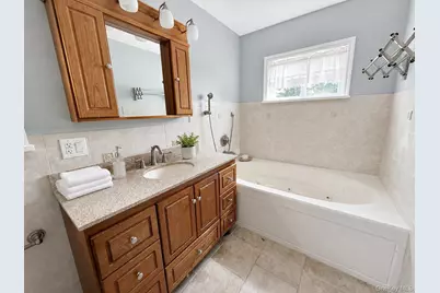37 Hagan Drive, Poughkeepsie, NY 12603 - Photo 12