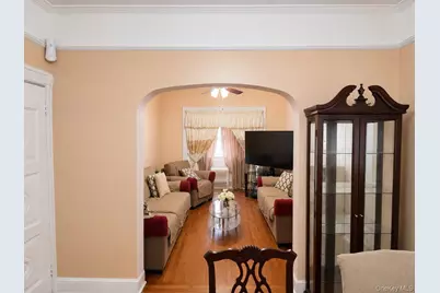 1044 41st, Brooklyn, NY 11219 - Photo 14