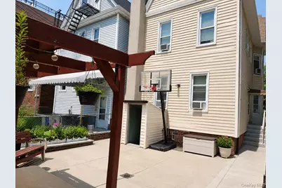 1044 41st, Brooklyn, NY 11219 - Photo 22