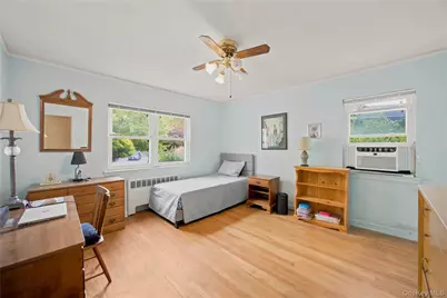102 Stephan Marc Lane, New Hyde Park, NY 11040 - Photo 10