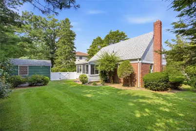 102 Stephan Marc Lane, New Hyde Park, NY 11040 - Photo 20