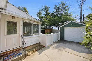 102 Stephan Marc Ln, New Hyde Park, NY 11040 - Photo 18