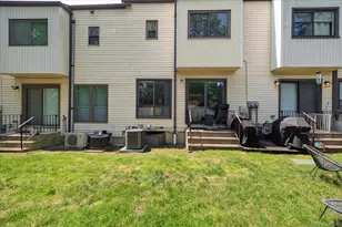 15 Franklin Pl, Oceanside, NY 11572 - Photo 24