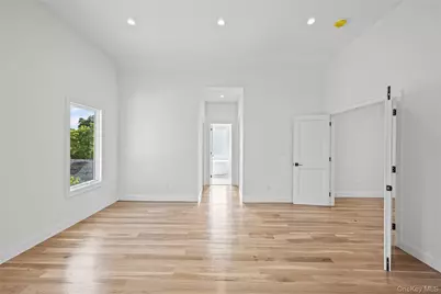 43 Westbury Avenue, Mineola, NY 11501 - Photo 22