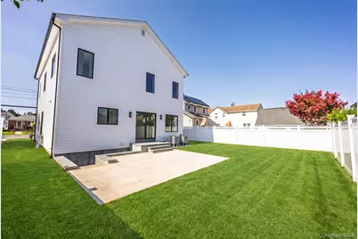 43 Westbury Avenue, Mineola, NY 11501 - Photo 2