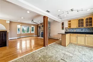 235 Eastwood Ave, Deer Park, NY 11729 - Photo 8