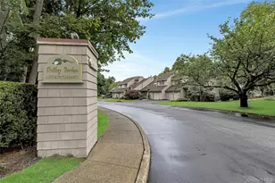 11 Rose Ct, East Islip, NY 11730 - Photo 24