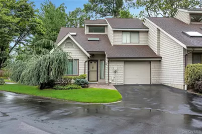11 Rose Court, East Islip, NY 11730 - Photo 1